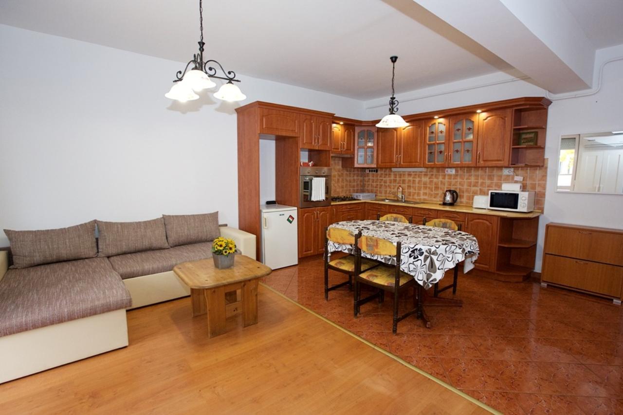 Zoli Apartmanok-Anita Koelcsey 34-36 Hajdúszoboszló Εξωτερικό φωτογραφία